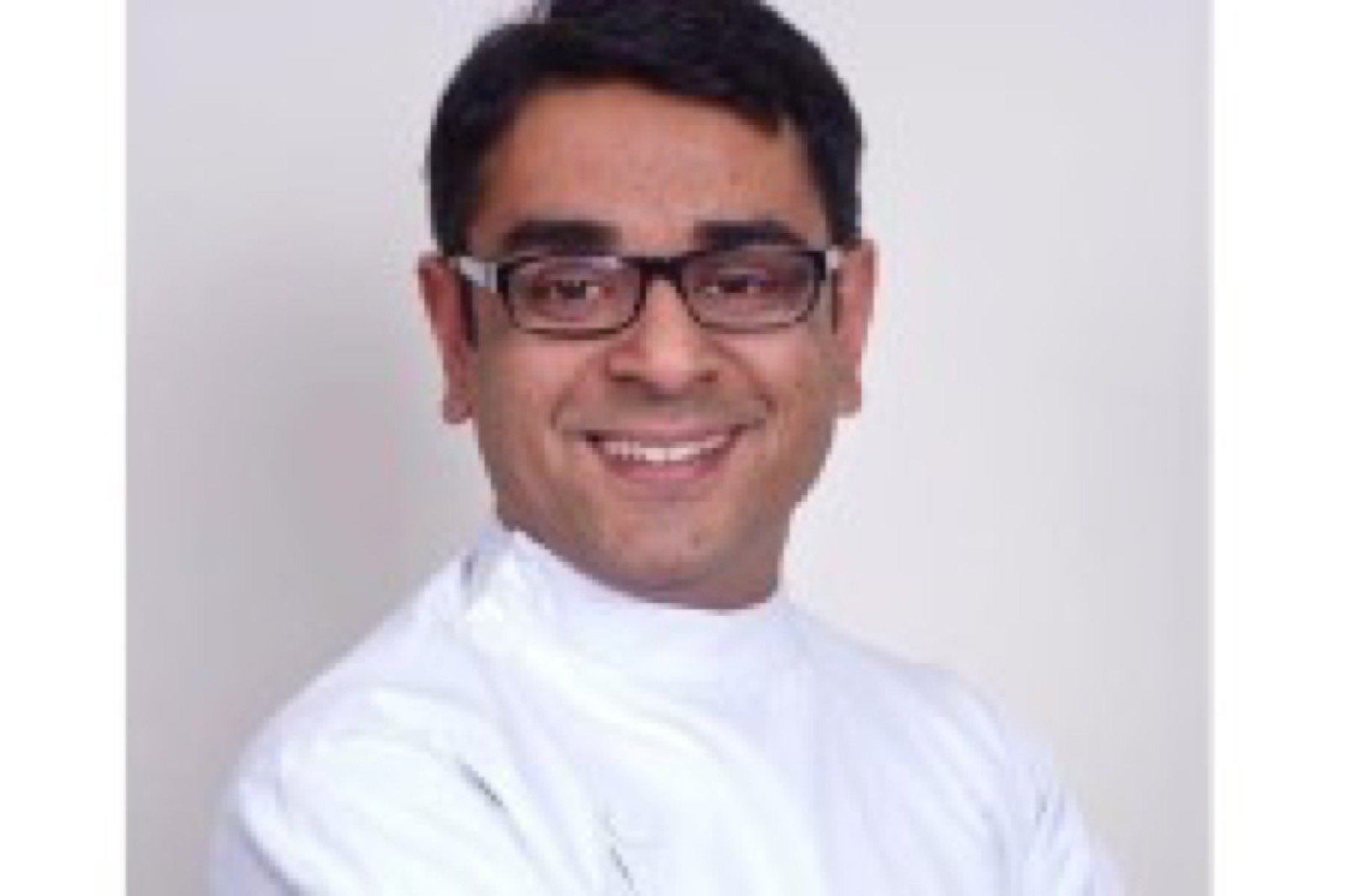 Specialist dentist at Dr Bhatia's Dental Care clinic in Palam Vihar, Gurgaon